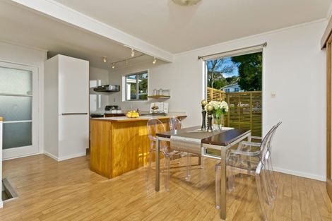 Photo of property in 46 Castleton Street, Birkdale, Auckland, 0626