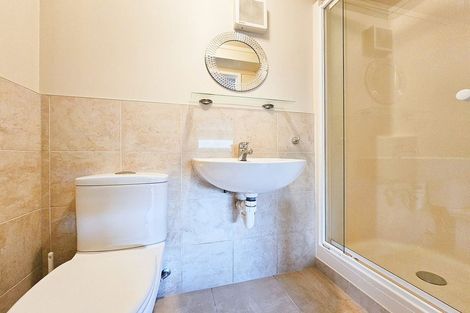 Photo of property in 6/125a Birkdale Road, Birkdale, Auckland, 0626