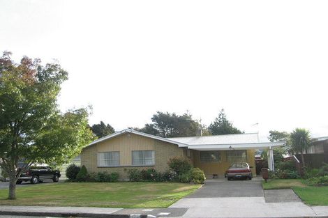 Photo of property in 6 Cruickshank Road, Clouston Park, Upper Hutt, 5018