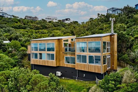 Photo of property in 16c Signallers Grove, Strathmore Park, Wellington, 6022