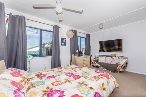 Photo of property in 34b Shakespear Road, Army Bay, Whangaparaoa, 0930