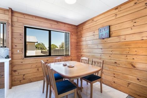 Photo of property in 3/32 Great South Road, Papakura, 2110