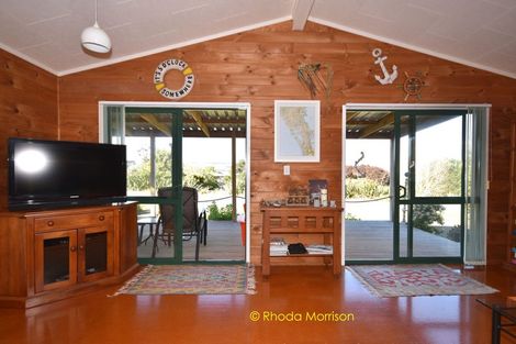 Photo of property in 19 Ngatoto Road, Tinopai, Matakohe, 0593