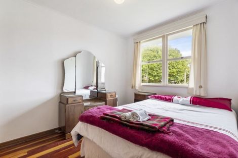 Photo of property in 7 Kelwyn Road, Kelston, Auckland, 0602