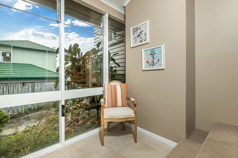 Photo of property in 1/16 Howard Road, Northcote, Auckland, 0627