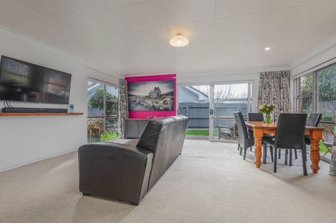 Photo of property in 20 Chippendale Crescent, Highbury, Palmerston North, 4412