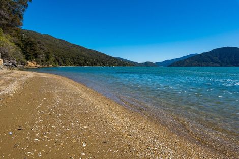 Photo of property in 350b Moetapu Bay Road, Moetapu Bay, Picton, 7282