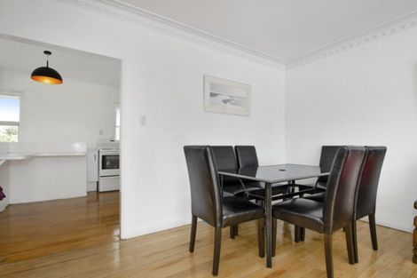Photo of property in 2/55 Glenmore Road, Sunnyhills, Auckland, 2010
