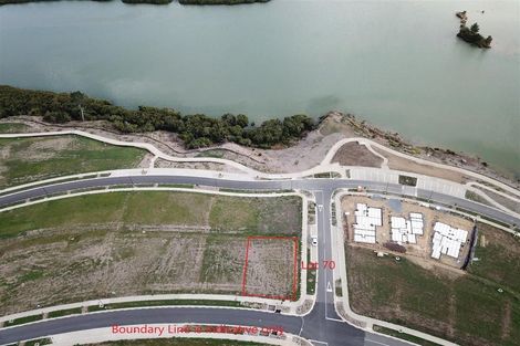 Photo of property in 14 Emerald Avenue, Rosehill, Papakura, 2113