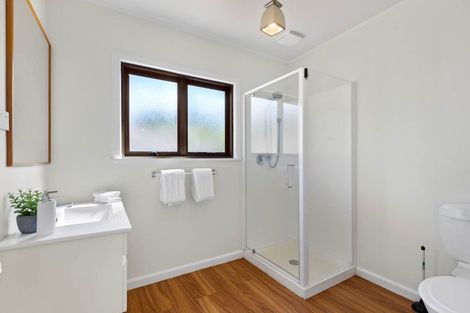 Photo of property in 358b Great South Road, Opaheke, Papakura, 2113