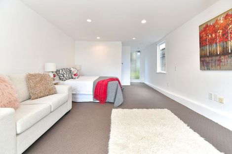 Photo of property in 1/19 Bowman Road, Forrest Hill, Auckland, 0620