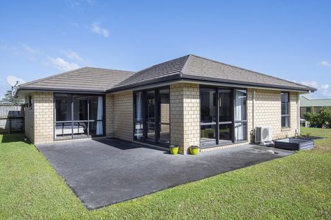 Photo of property in 35 North Crest Drive, Onerahi, Whangarei, 0110