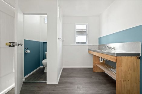 Photo of property in 41 Oxford Street, South Dunedin, Dunedin, 9012