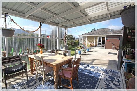 Photo of property in 8 Huia Street, Foxton Beach, Foxton, 4815