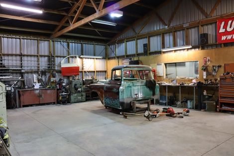 Photo of property in 550 Mountain Road, Lepperton, New Plymouth, 4373