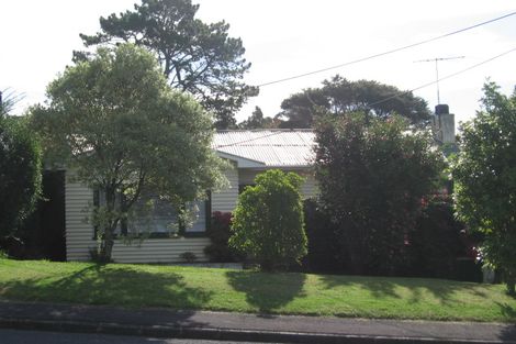 Photo of property in 30 Fairmount Road, Titirangi, Auckland, 0604