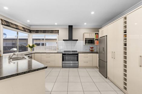 Photo of property in 66 Russell Robertson Drive, Havelock North, 4130