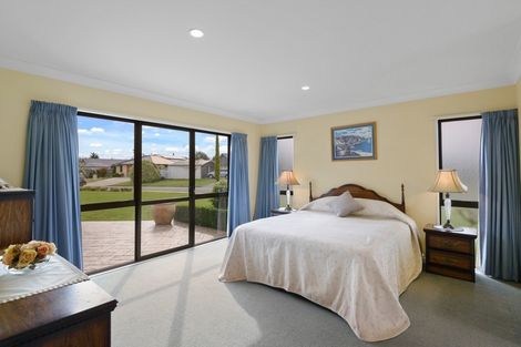 Photo of property in 3 Devon Crescent, Darfield, 7510