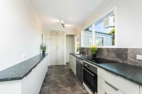 Photo of property in 147 Rangatira Road, Beach Haven, Auckland, 0626