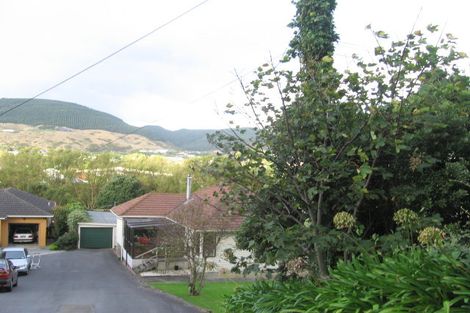 Photo of property in 302 Main Road, Tawa, Wellington, 5028