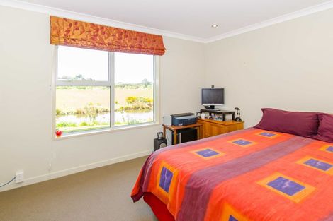 Photo of property in 28 Holyport Close, Fairfield, Dunedin, 9018