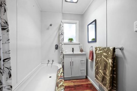 Photo of property in 117f Seaview Road, Westown, New Plymouth, 4310