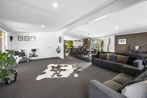 Photo of property in 21 Calgher Avenue, Waitara, 4320