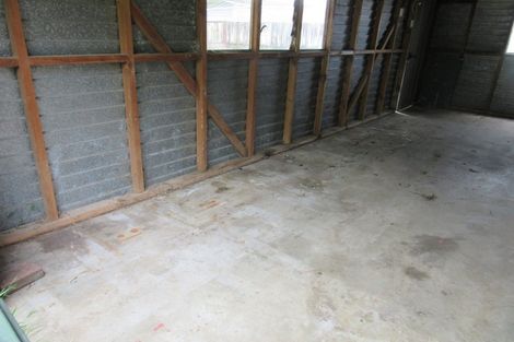 Photo of property in 14 Lindis Place, Mangere Bridge, Auckland, 2022