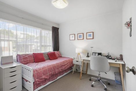 Photo of property in 2/248 Great North Road, Henderson, Auckland, 0612