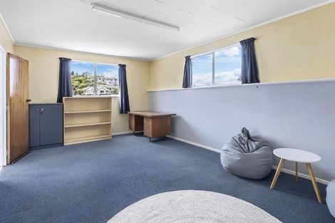 Photo of property in 17 Malaghan Grove, Johnsonville, Wellington, 6037