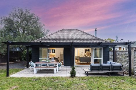 Photo of property in 12 Heathglen Avenue, Parklands, Christchurch, 8083