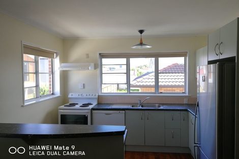Photo of property in 3 Sorrel Crescent, Bucklands Beach, Auckland, 2012