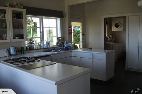 Photo of property in 6 Thorby Street, Northland, Wellington, 6012