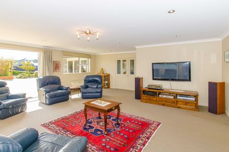 Photo of property in 28 Holyport Close, Fairfield, Dunedin, 9018