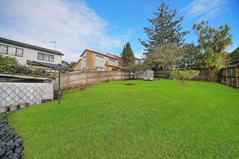 Photo of property in 5 Flynn Street, Birkdale, Auckland, 0626