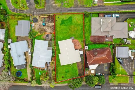 Photo of property in 1 Rickards Place, New Lynn, Auckland, 0600