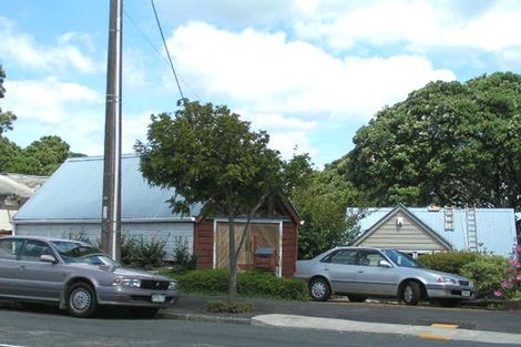 Photo of property in 86 Queen Street, Northcote Point, Auckland, 0627