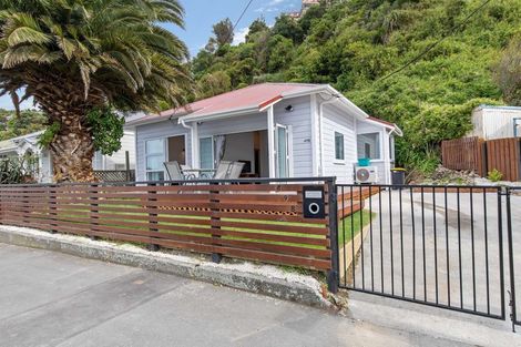 Photo of property in 498 Evans Bay Parade, Hataitai, Wellington, 6021