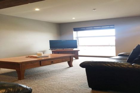 Photo of property in 1/2 Manor Place, Dunedin Central, Dunedin, 9016