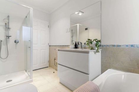 Photo of property in 14 Exotic Place, Massey, Auckland, 0614