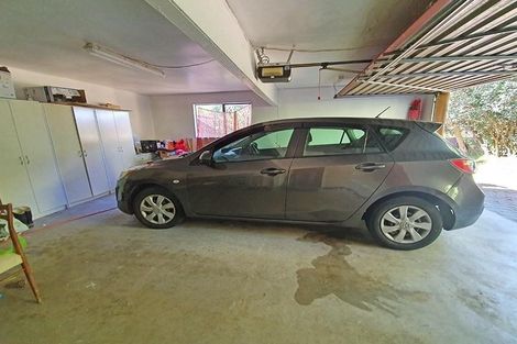 Photo of property in 8c Greenhill Crescent, Pakuranga, Auckland, 2010