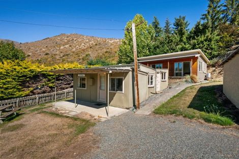 Photo of property in 24 Sutherland Road, Omarama, 9412