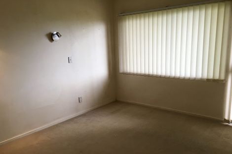 Photo of property in 86 Hattaway Avenue, Bucklands Beach, Auckland, 2012