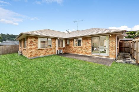 Photo of property in 32 Lomas Way, Albany, Auckland, 0632