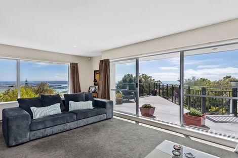 Photo of property in 1/142 Major Hornbrook Road, Mount Pleasant, Christchurch, 8081