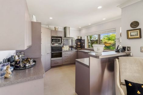 Photo of property in 3 Cobbe Place, Pomare, Rotorua, 3015