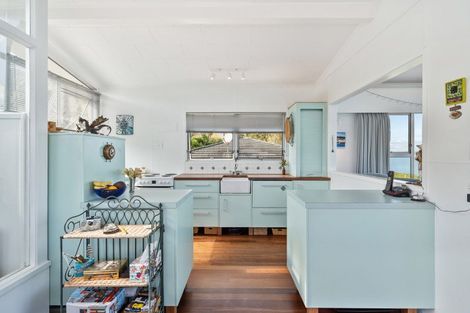 Photo of property in 6 Waikaraka Beach Road, Tamaterau, Whangarei, 0174