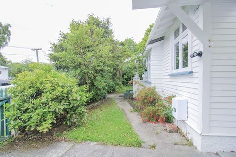 Photo of property in 34 Birdwood Road, Waterloo, Lower Hutt, 5011