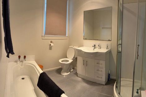 Photo of property in 6 Barberry Lane, Te Atatu Peninsula, Auckland, 0610
