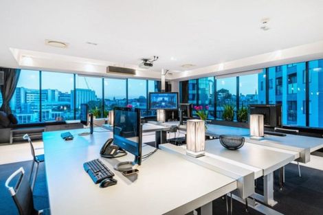 Photo of property in 3a/2 Saint Martins Lane, Grafton, Auckland, 1010